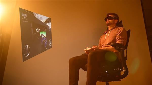 TX 4060塞进电竞椅：一根线即可运行