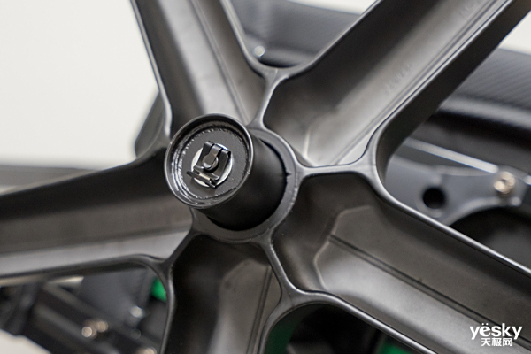 椅评测：全面升级带来极致体验开元棋牌安德斯特蜘蛛侠电竞(图1)